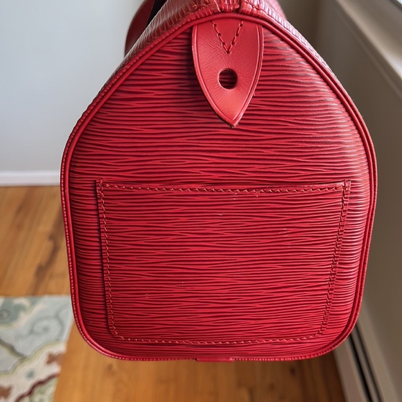 LV SPEEDY 25 RED EPI  UNBRANDED STRAP INCLUDED - Picture 4 of 17